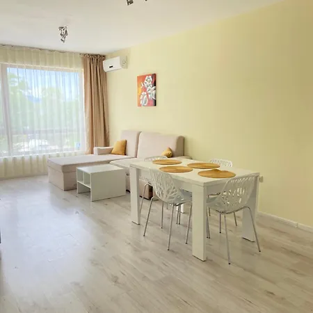 Apartment Seaside View In Varna
