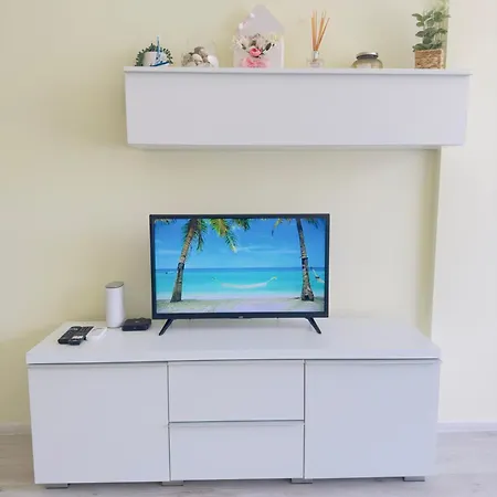 Апартаменты Seaside View In *