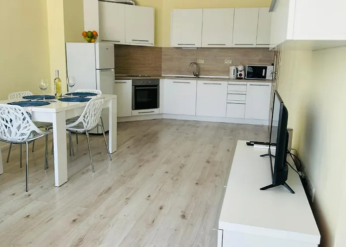 Apartment Seaside View In Varna