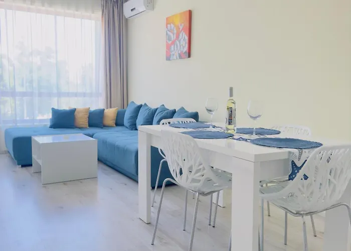 Apartment Seaside View In *